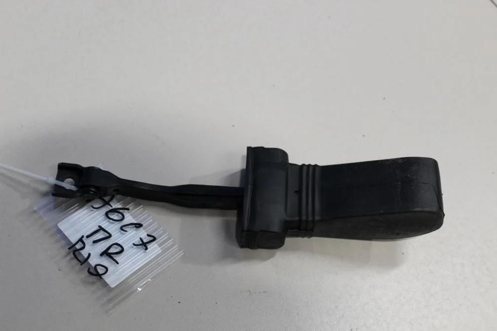 Ограничитель двери передней для Audi A6 S6 C7 2011-2018