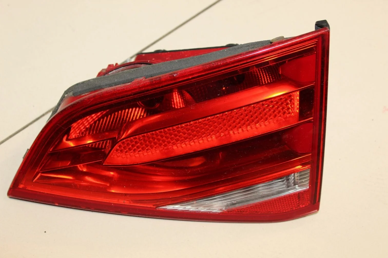 Фонарь в крышку правый для Audi A4 B8 2007-2015