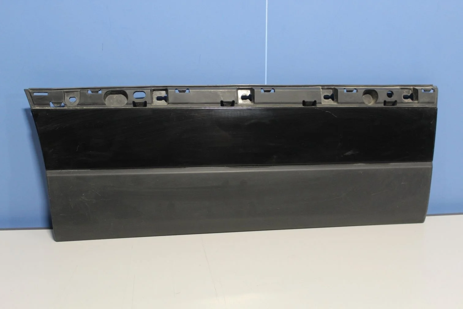 Молдинг двери правый задний для Land Rover Range Rover 2012-