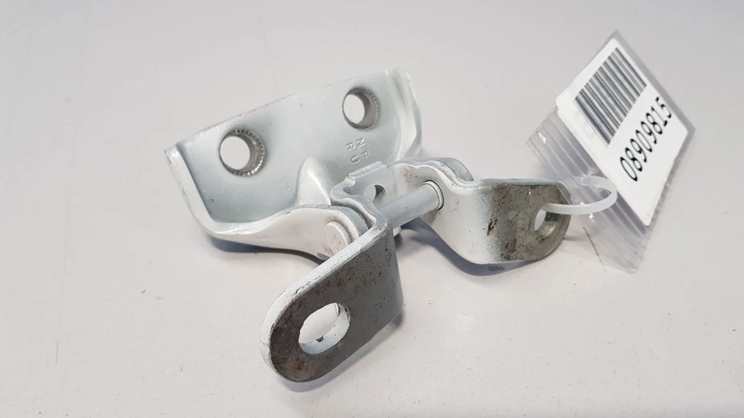 Петля двери задней левой верхняя для KIA Carens 2006-2012