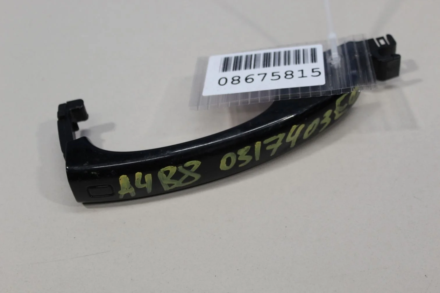 Ручка двери нaружная правая передняя для Audi A4 B8 2007-2015