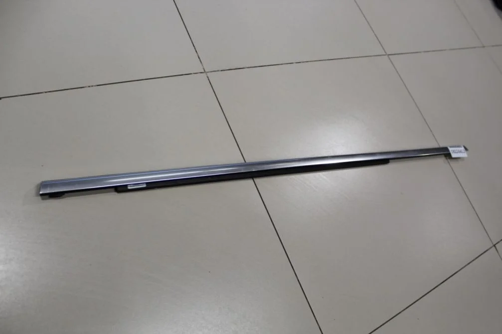 Молдинг стекла задней левой двери для Mercedes CLS-klasse W218 2010-2017