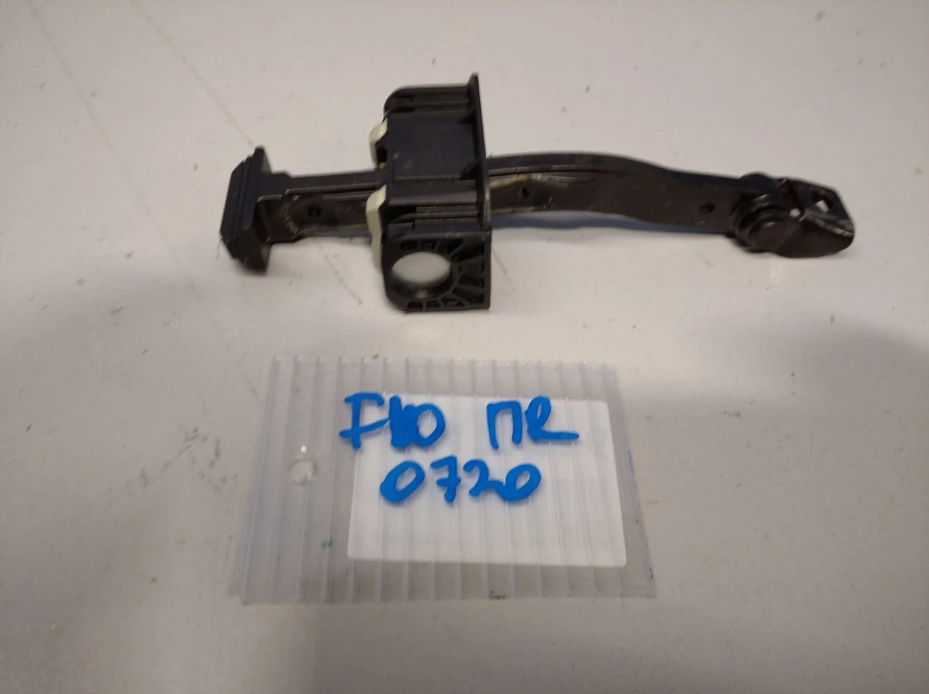 Ограничитель двери передней для BMW 5 F10 2009-2017