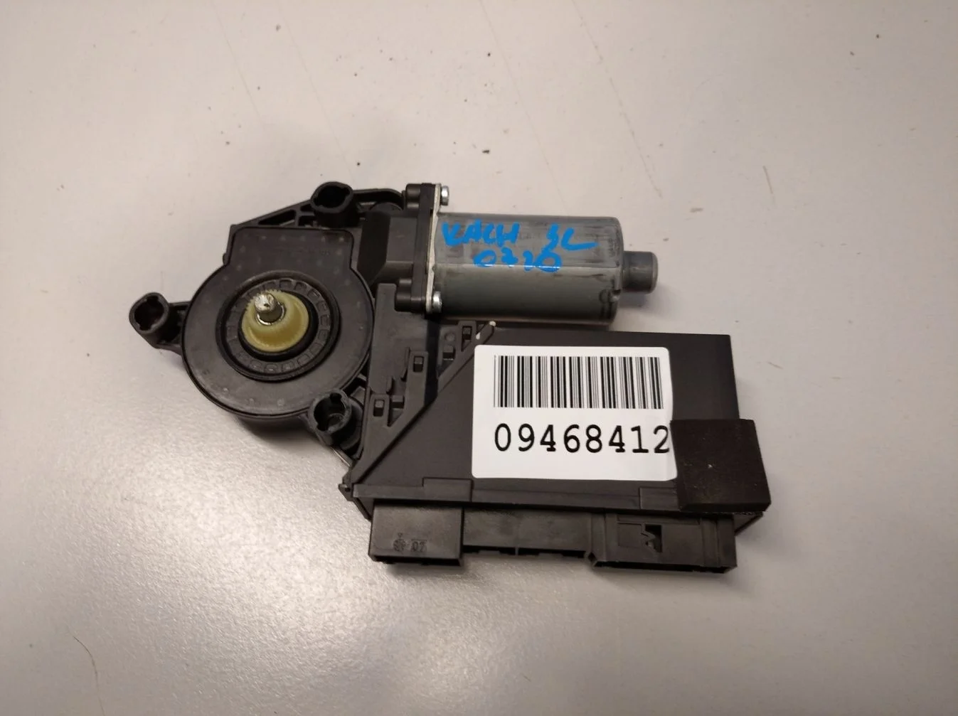 Моторчик стеклоподъёмника задний левый для Porsche 911 991 2011-2019