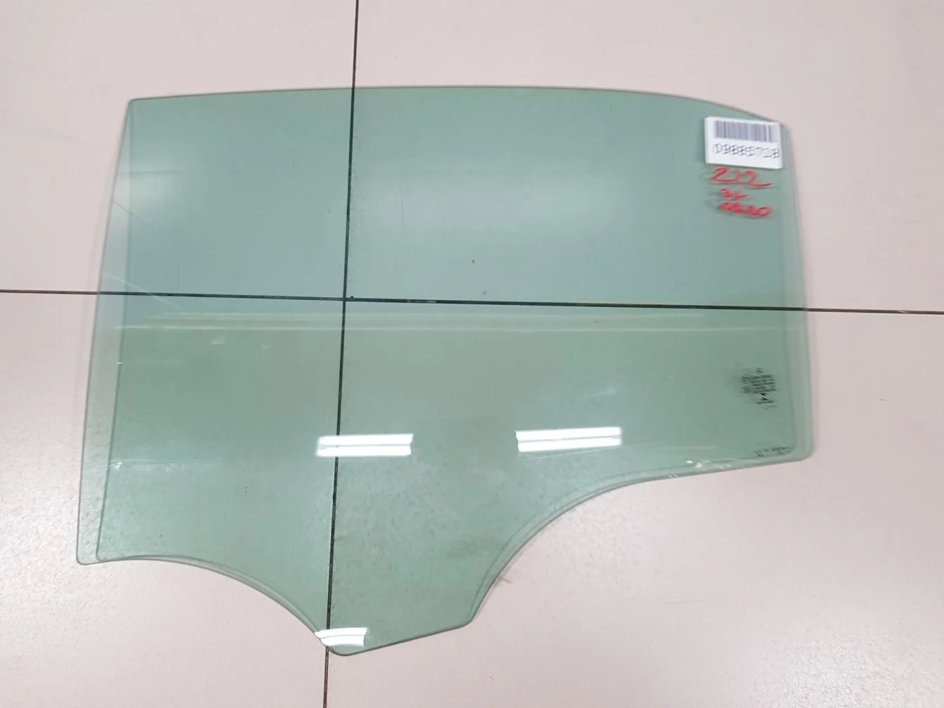 Стекло двери задней левой для Mercedes E-klasse W212 2009-2016