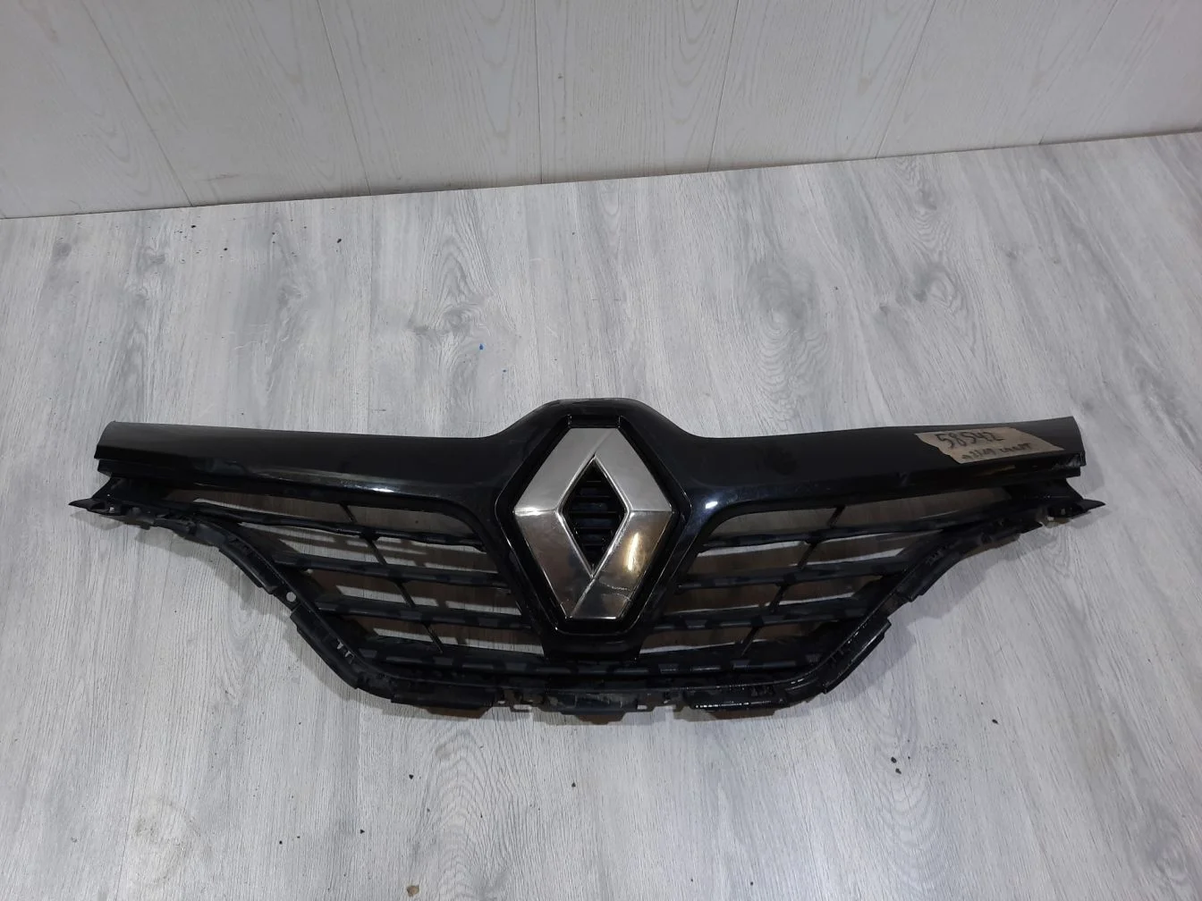 Решетка радиатора для Renault Kaptur 2016-
