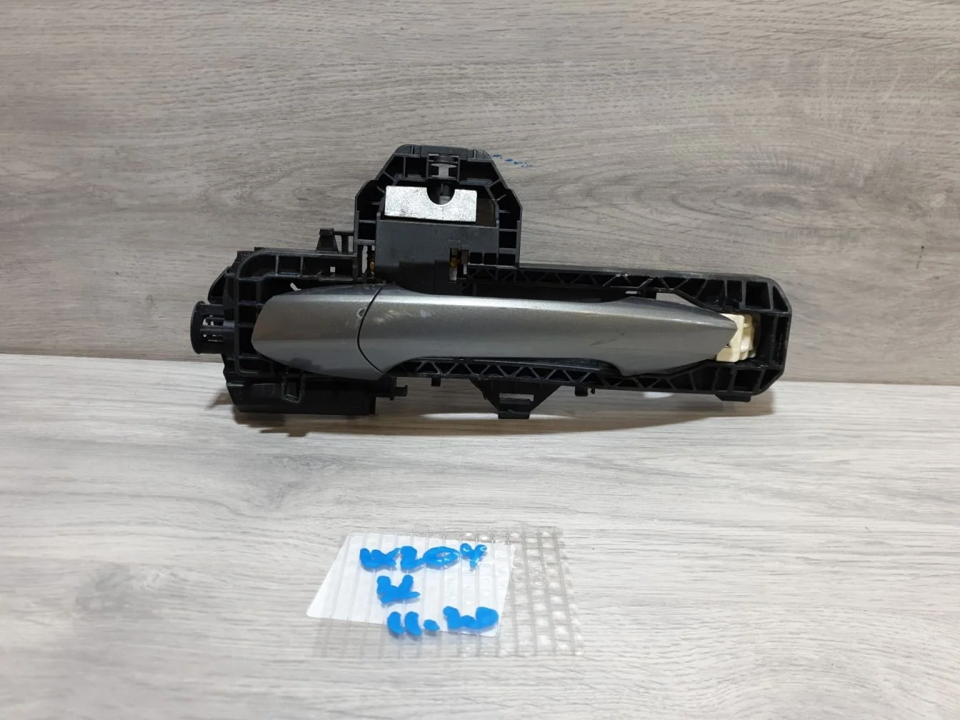 Ручка двери нaружная задняя левая для Mercedes C-klasse W204 2007-2015