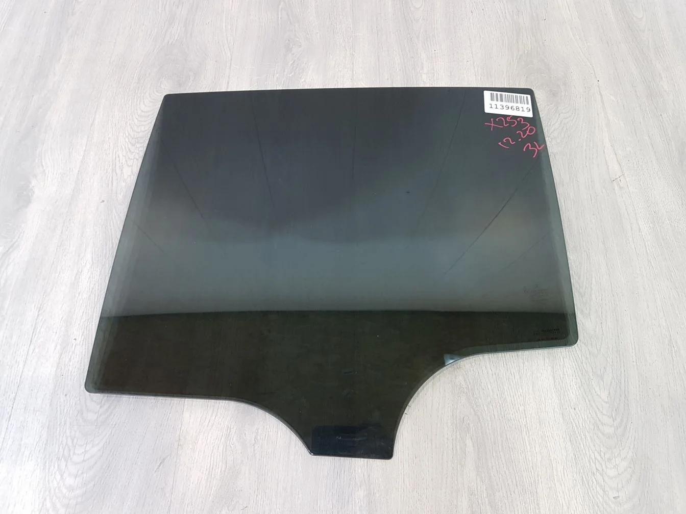 Стекло двери задней левой для Mercedes GLC-klasse X253 2015-