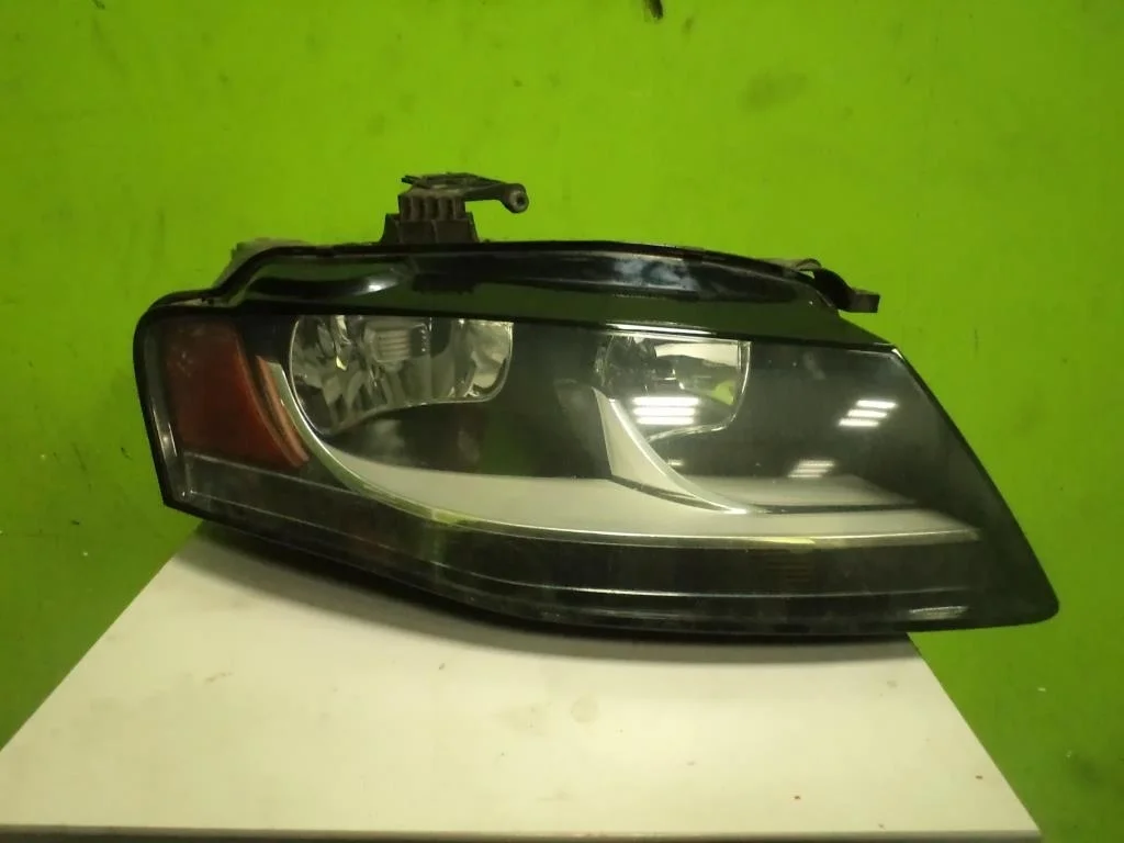 Фара правая Audi A4 B8 2008-2012 8K0941004B