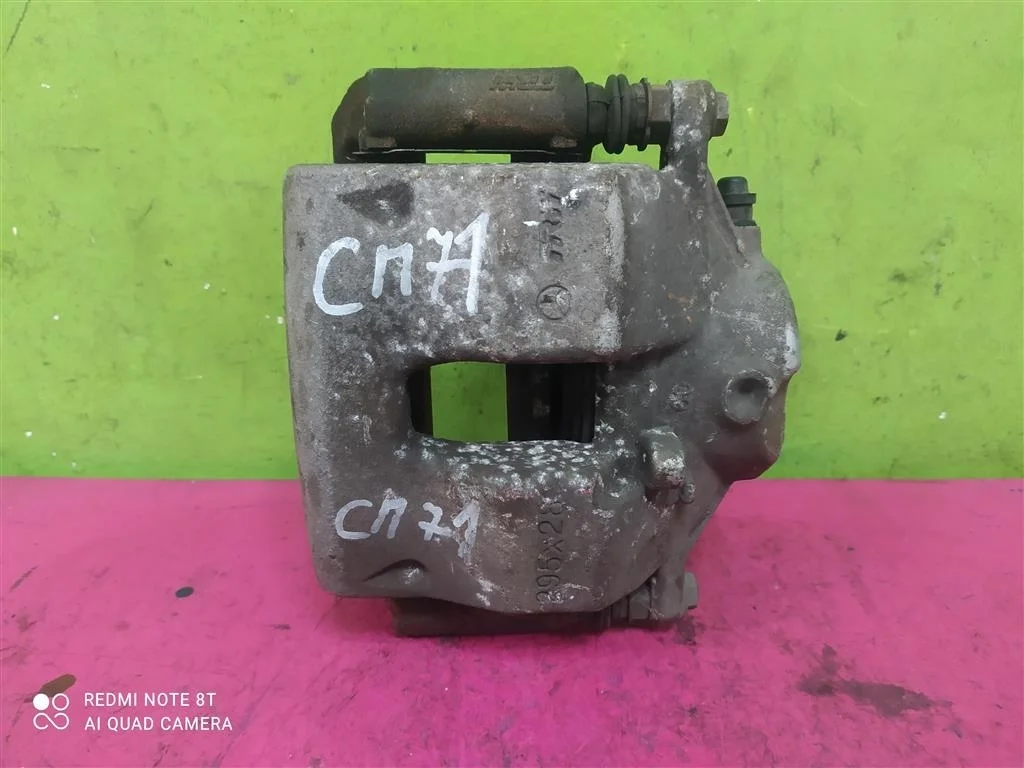 Суппорт передний левый MB W204 W212 A2044212381