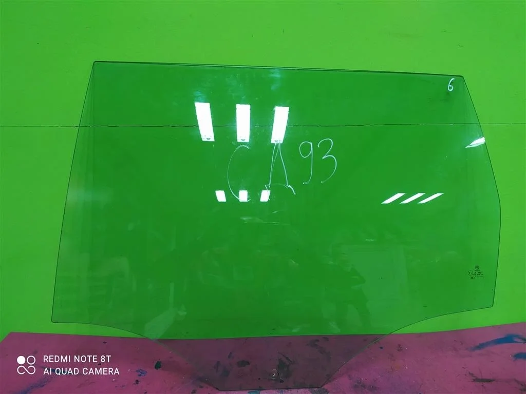 Стекло двери заднее левое Passat B6 B7 2005-2015