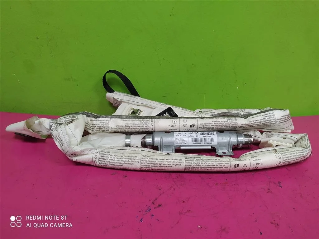 Шторка безопасности правая MB C-Class C204 W204