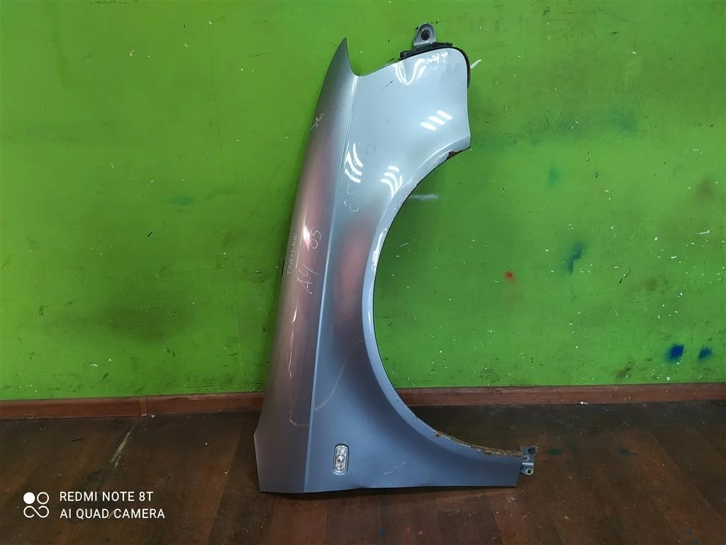 Крыло переднее правое Audi A4 2005-2008 8E0821106F