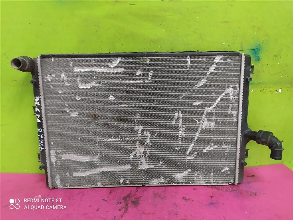 Радиатор двигателя Audi A3 8P TT 1,6 CAY 2,0 BWA