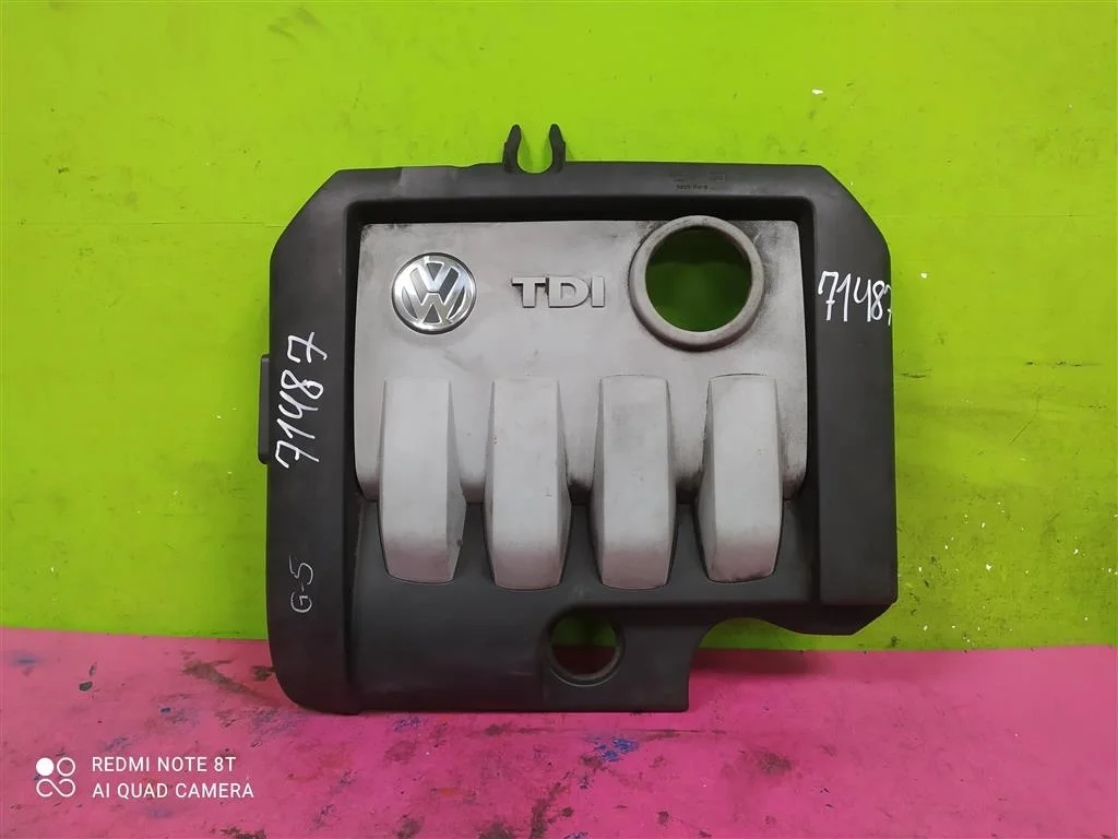 Крышка двигателя Passat B6 Golf Jetta 1,9 BKC BXE