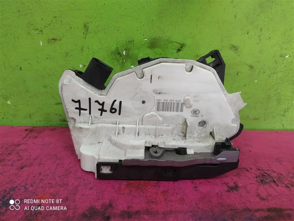 Замок двери задний правый VW Passat CC 5N0839016H