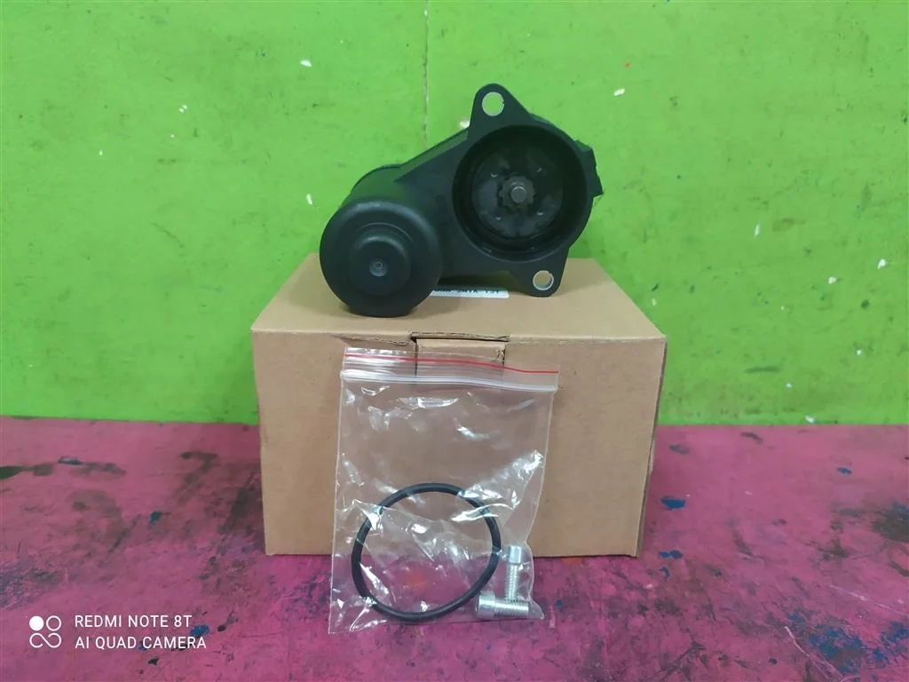 Моторчик заднего суппорта Passat B6 B7 3C0998281A