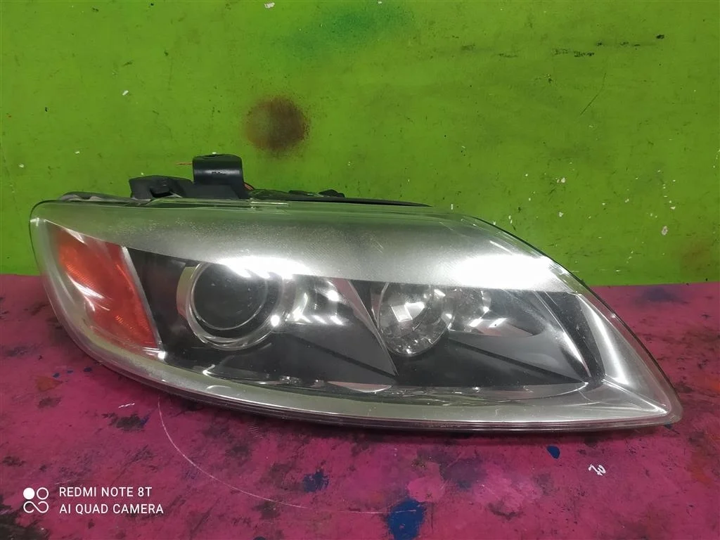 Фара правая Xenon Audi Q7 2006-2009 4L0941004H