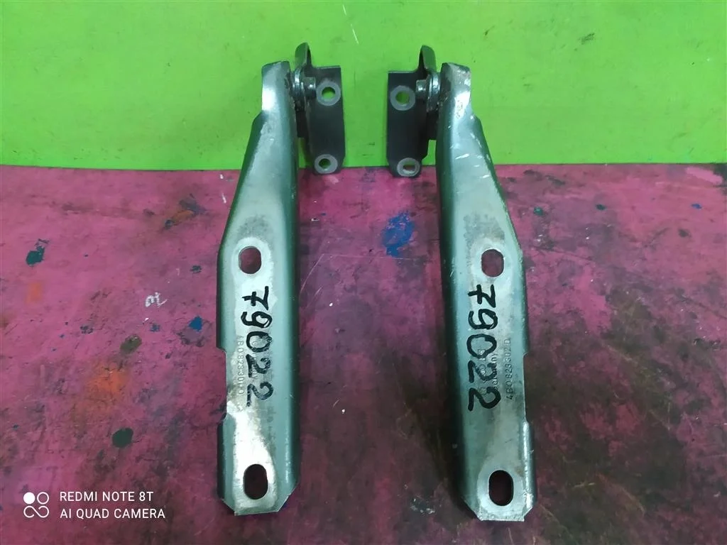 Петля капота левая правая компл Audi A6 C5 Allroad