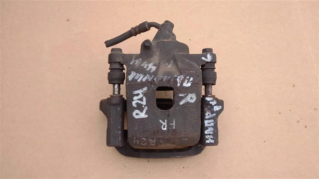 Б.у. суппорт TOYOTA RAV4 ACA20 TOYOTA RAV4 ACA20