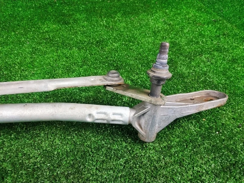 Трапеция стеклоочистителей BMW F10