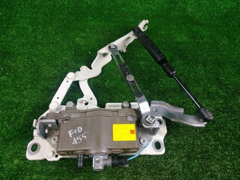 Петля капота BMW F10