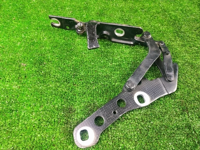 Петля капота BMW X3 E83