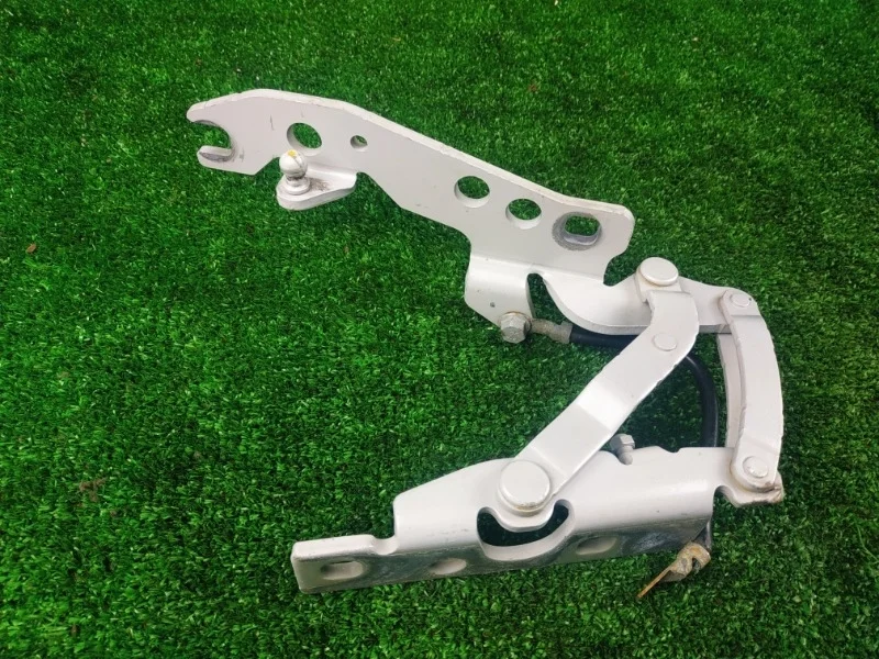 Петля капота BMW E63