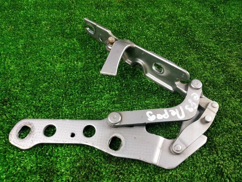 Петля капота BMW X3 E83