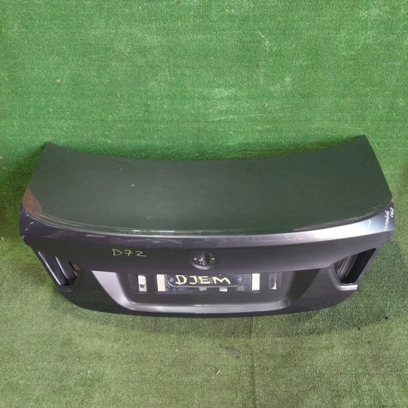 Крышка багажника BMW E90