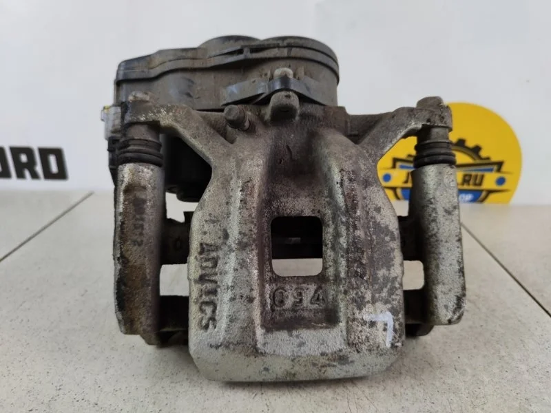 Суппорт тормозной Lexus RX450h 2020 GYL25