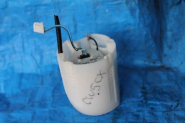 Б.у. насос топливный MITSUBISHI OUTLANDER XL CW5W MITSUBISHI OUTLANDER XL CW5W