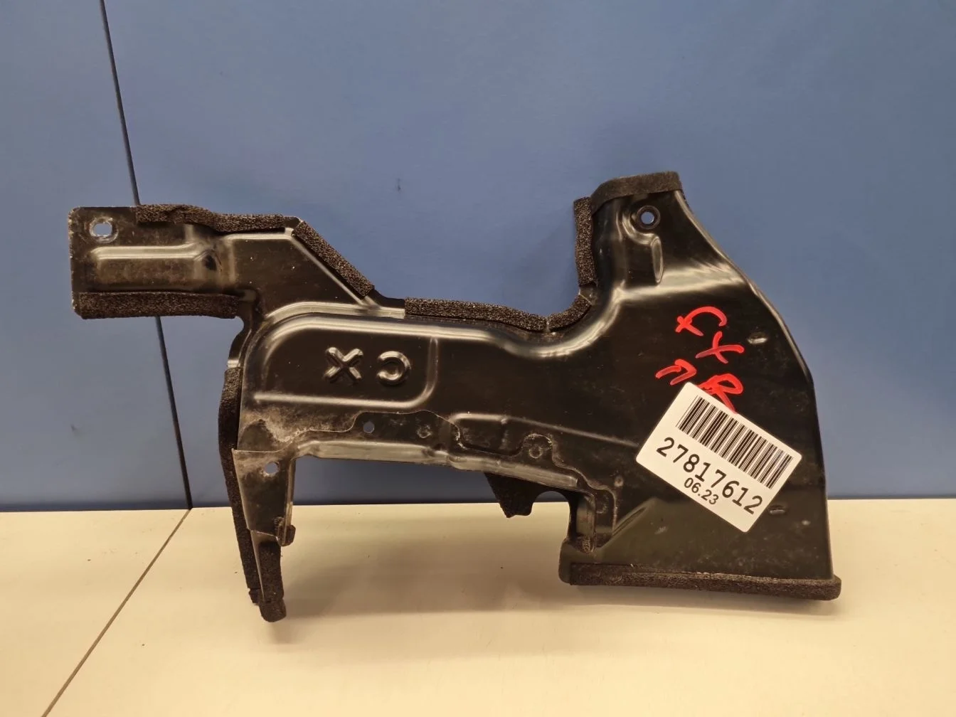 Кронштейн замка двери передний правый для Infiniti FX QX70 S51 2008-2017