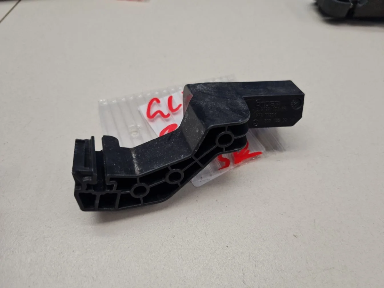 Кронштейн замка двери задний правой для Mercedes GLE-klasse C292 Coupe 2015-2019