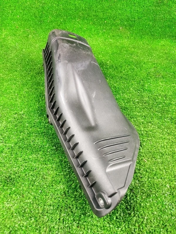 Крышка воздушного фильтра BMW E90