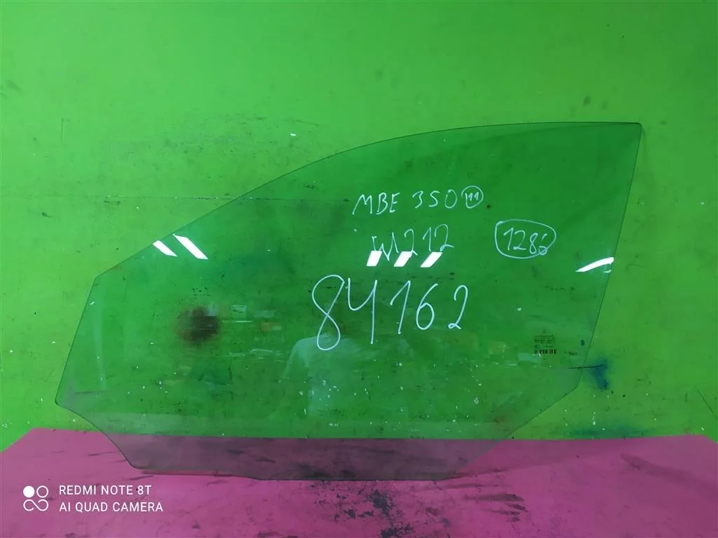 Стекло передней левой двери MB E W212 A2127250710