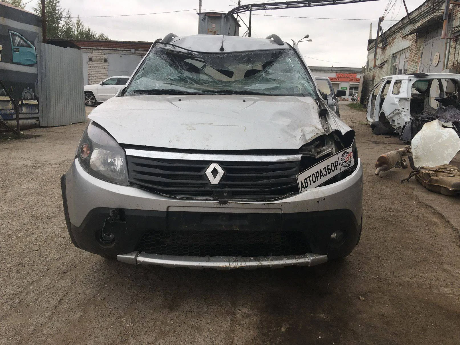 Продажа Renault Sandero Stepway 1.6 (84Hp) (K7M 710) FWD MT по запчастям