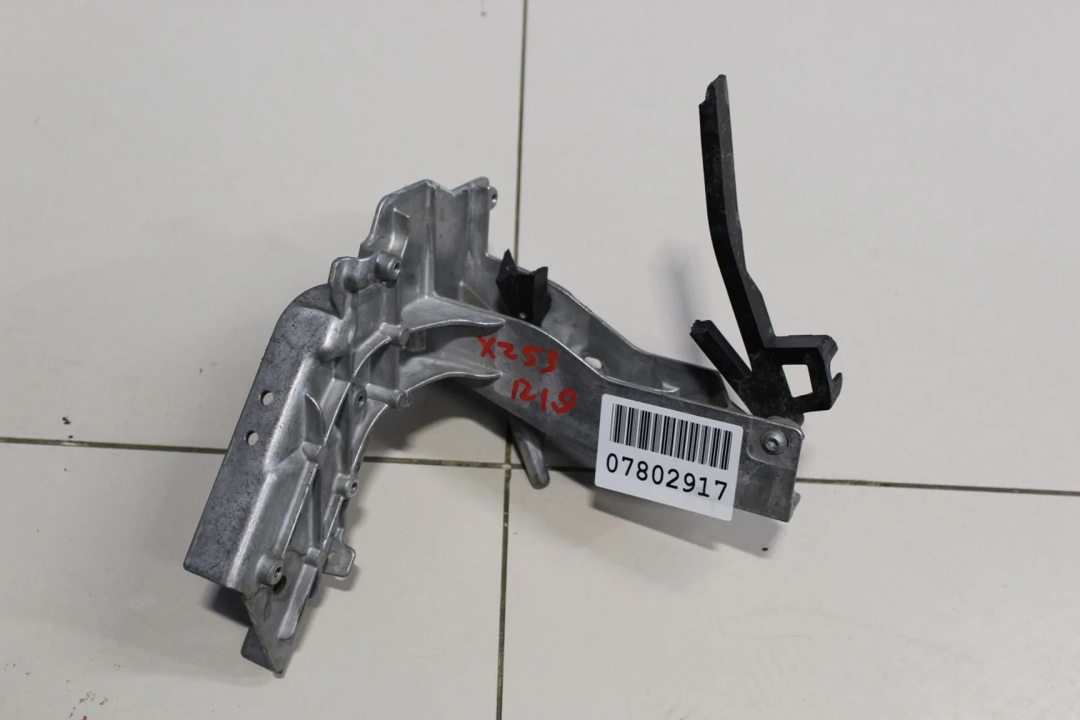 Кронштейн панели радиатора правый для Mercedes GLC-klasse X253 2015-