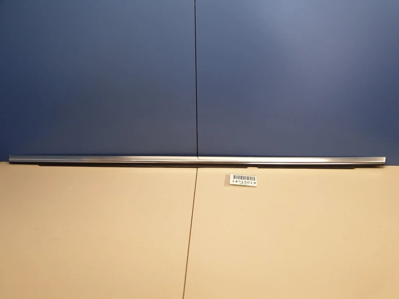 Молдинг стекла задней правой двери для Mercedes E-klasse W212 2009-2016