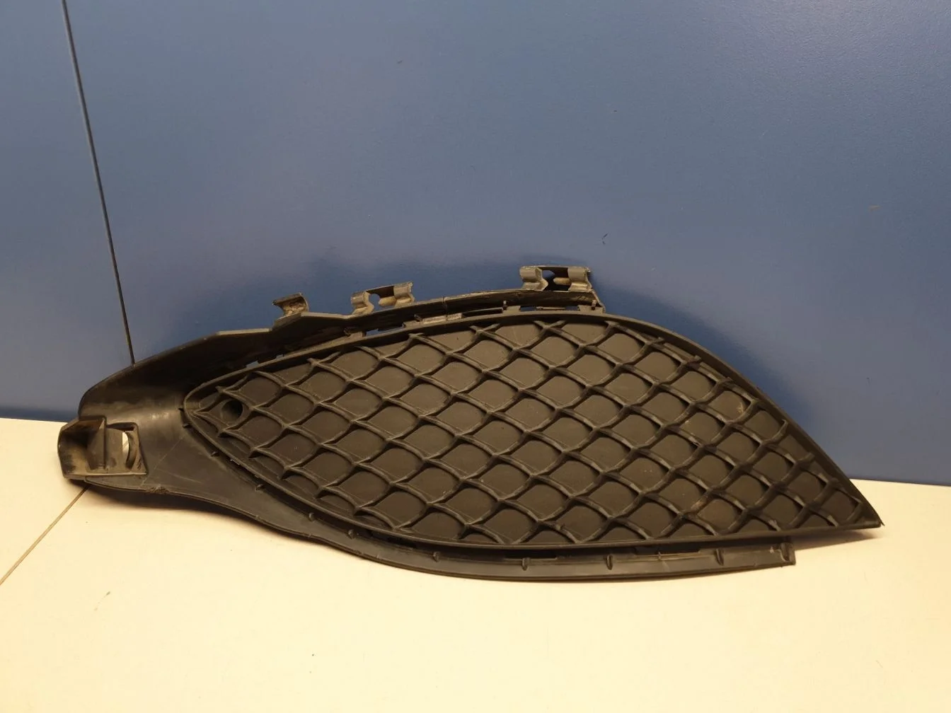 Решётка в бампер левая для Mercedes A-klasse W176 2012-2018