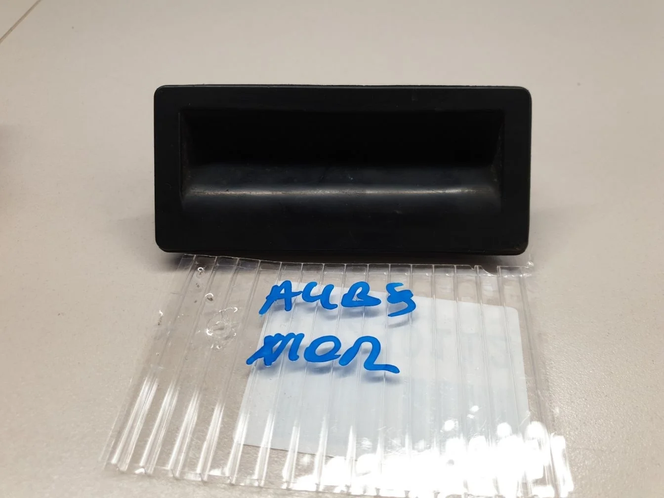 Кнопка открывания багажника для Audi A3 8V 2012-2020