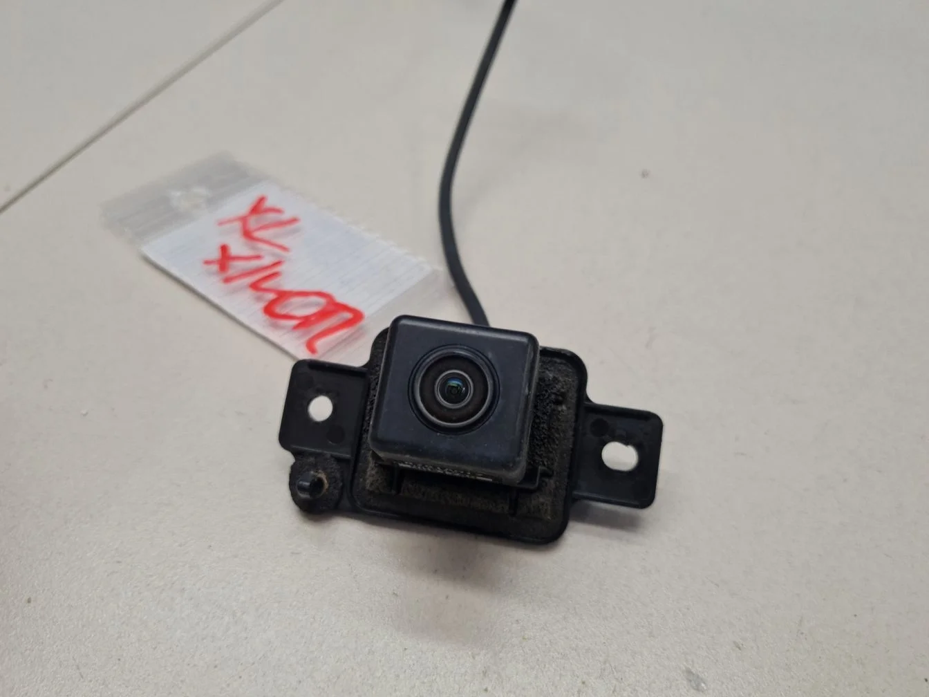 Камера заднего вида для Mitsubishi Outlander CW XL 2006-2012