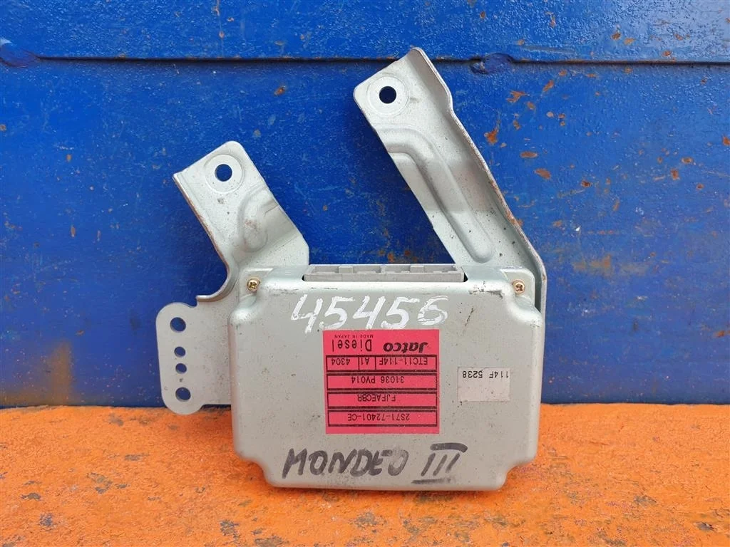 Блок управления АКПП Ford Mondeo 3 2,0 диз 1354188