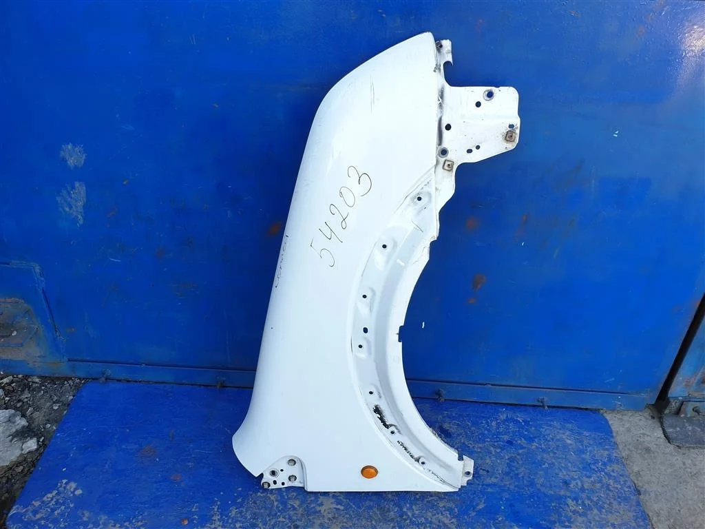 Крыло переднее правое Connect Коннект 2002-2013