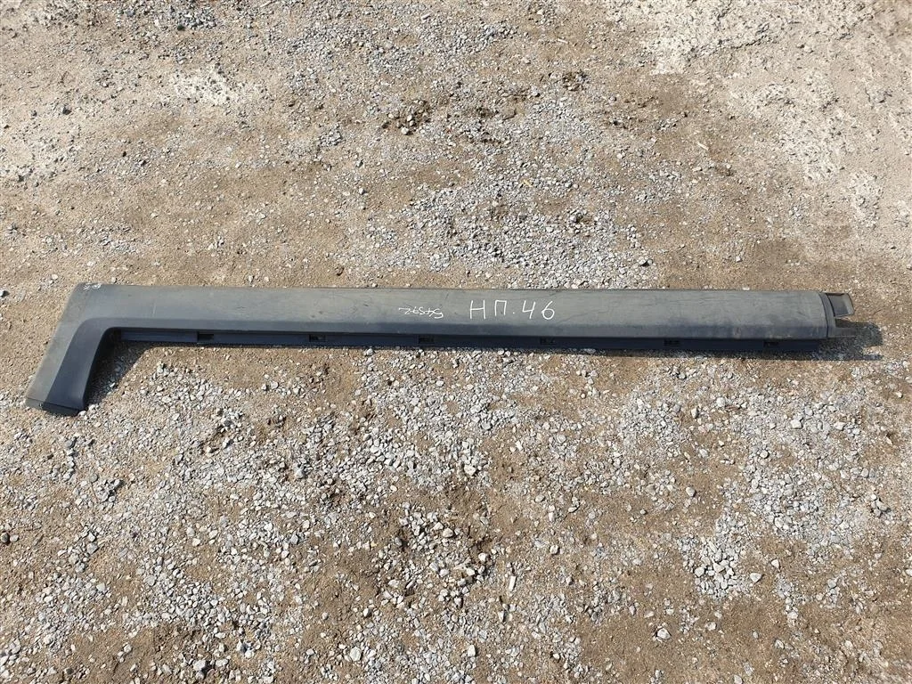 Накладка порога правая Volvo XC70 2 2007-2016 ориг