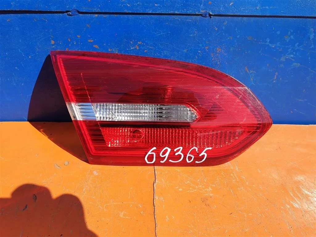Фонарь левый крышку седан Ford Focus 3+ 2014-2019