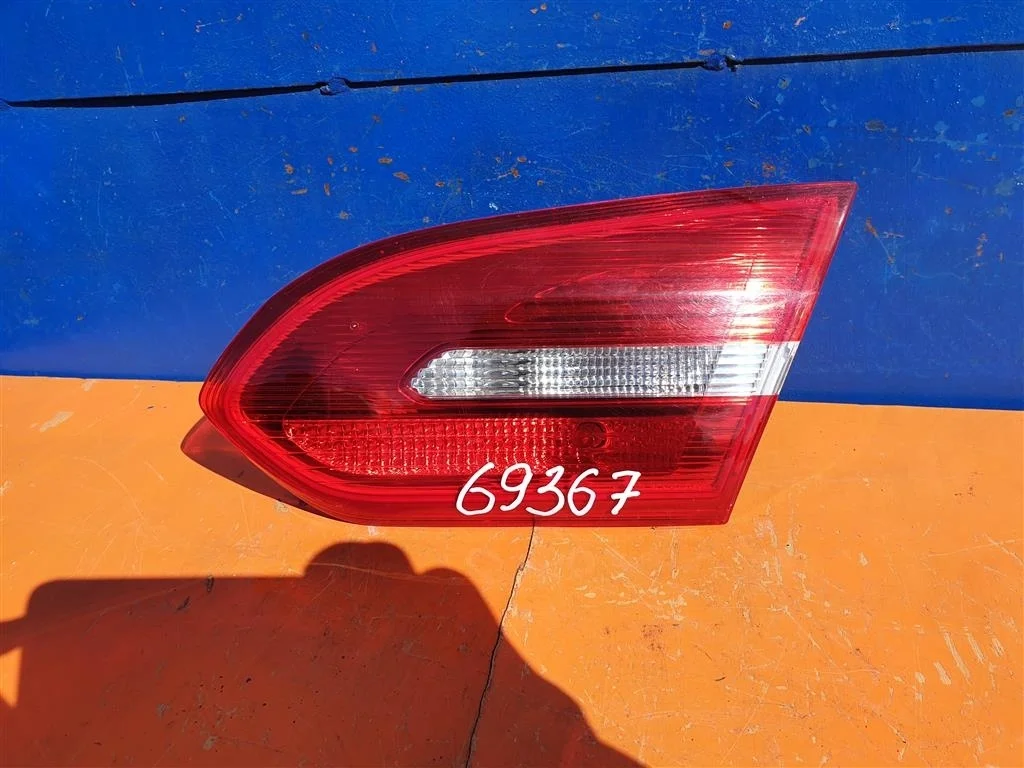 Фонарь правый крышку седан Ford Focus 3+ 2014-2019