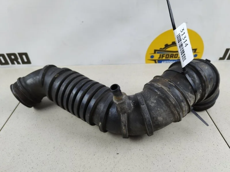 Патрубок воздушного фильтра Mitsubishi L200 2006