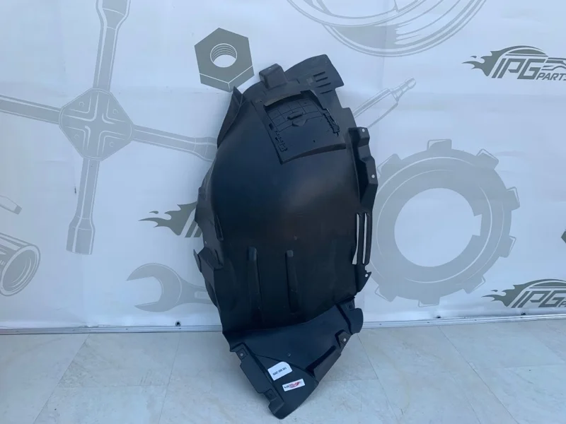 Подкрылок передний левый передняя часть Mercedes-benz GL X166