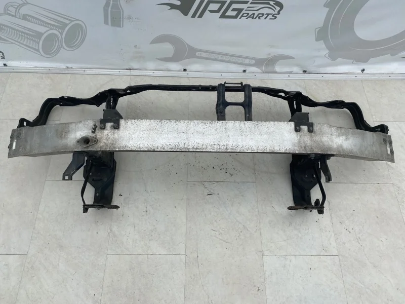 Передняя панель телевизор Mercedes-benz C203